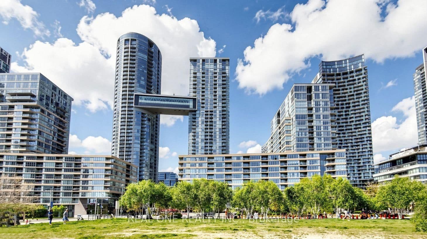 Photo of Capreol Court in Toronto · Waterfront Communities C1