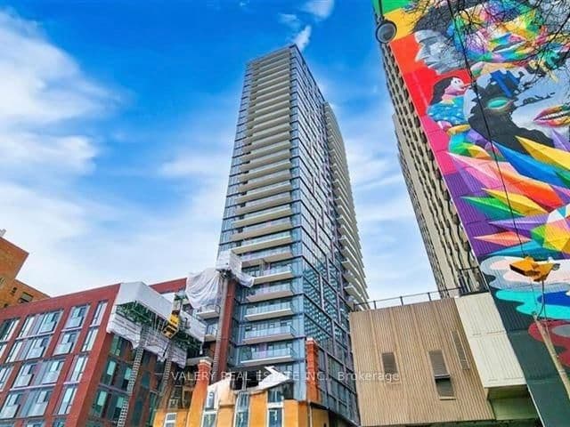 Photo of Jarvis Street in Toronto · Church-Yonge Corridor
