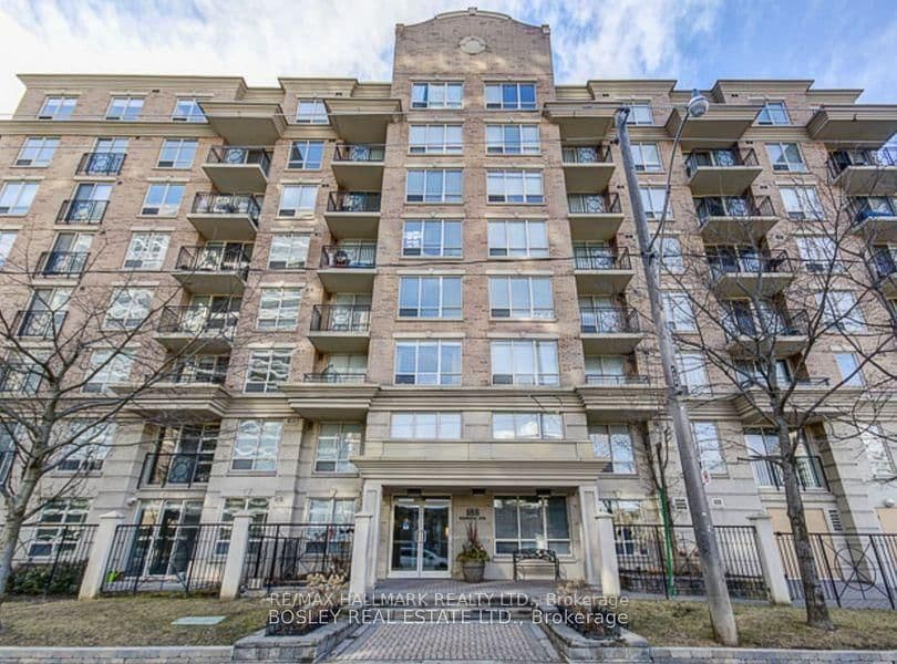 Photo of Redpath Avenue in Toronto · Mount Pleasant West