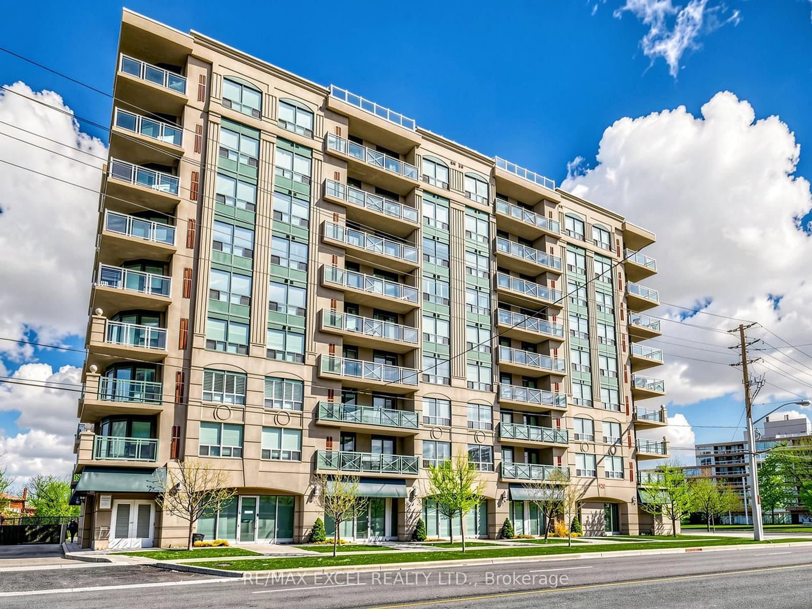 Sheppard Avenue in Toronto · Bathurst Manor — photo 2