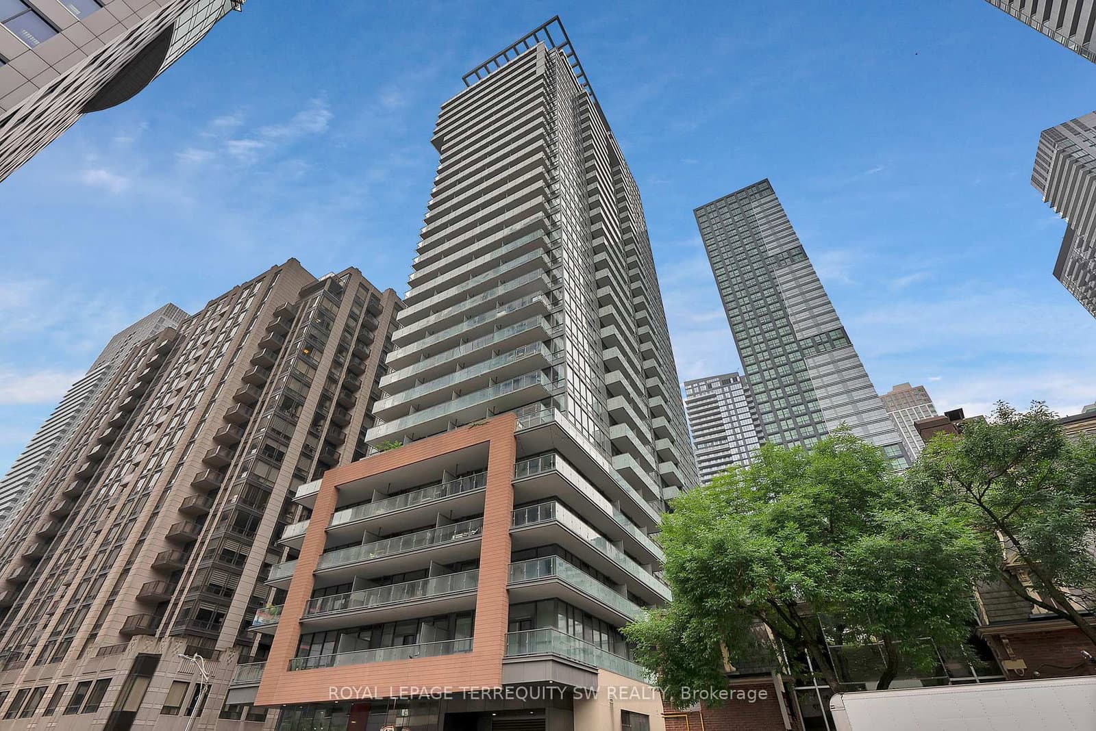Photo of Mercer Street in Toronto · Waterfront Communities C1