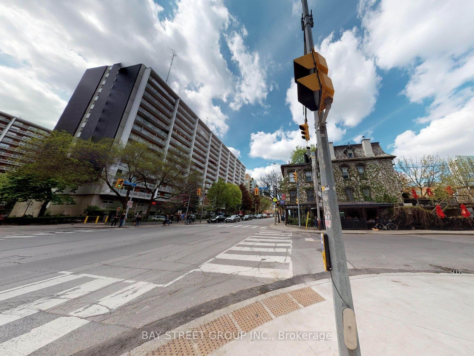 Wood Street in Toronto · Church-Yonge Corridor — photo 3