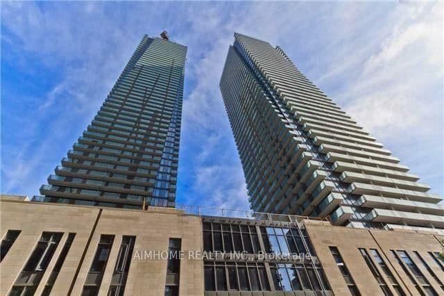 Photo of St Mary Street in Toronto · Bay Street Corridor