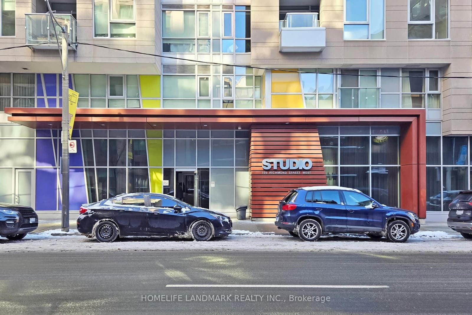 Richmond Street in Toronto · Waterfront Communities C1 — photo 2
