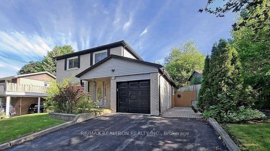 Photo of Rochelle Crescent in Toronto · Don Valley Village