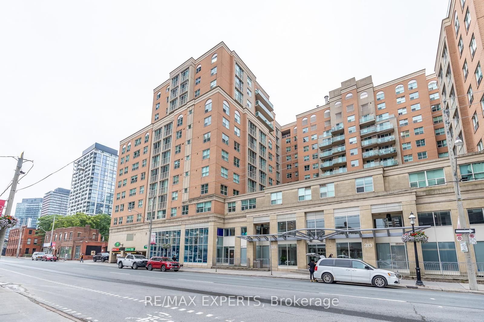 Richmond Street in Toronto · Moss Park — photo 2