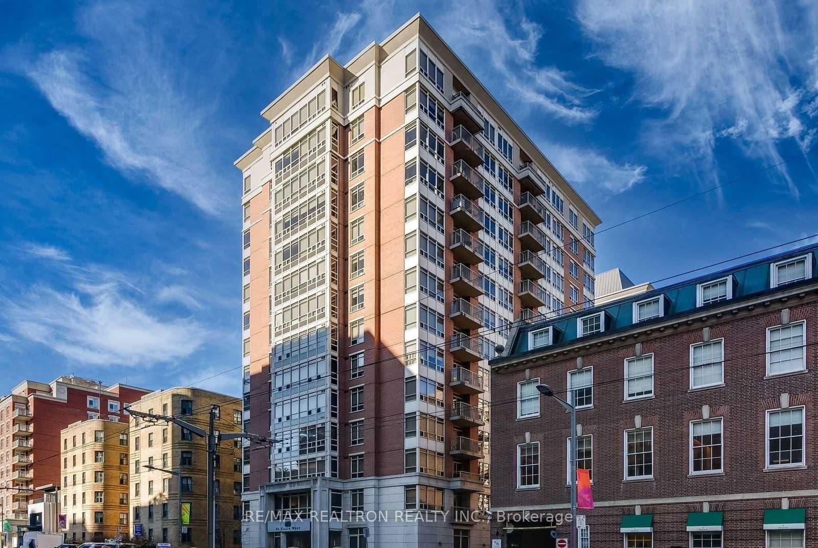 Photo of St Clair Avenue in Toronto · Yonge-St. Clair
