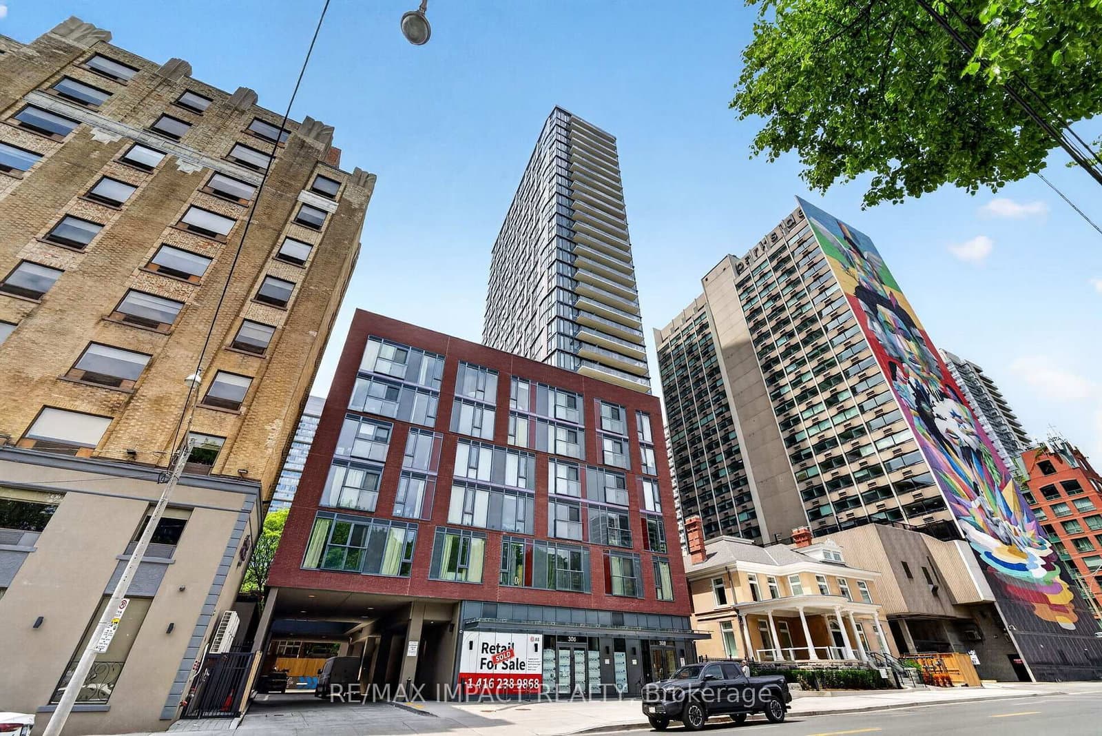 Jarvis Street in Toronto · Church-Yonge Corridor — photo 2