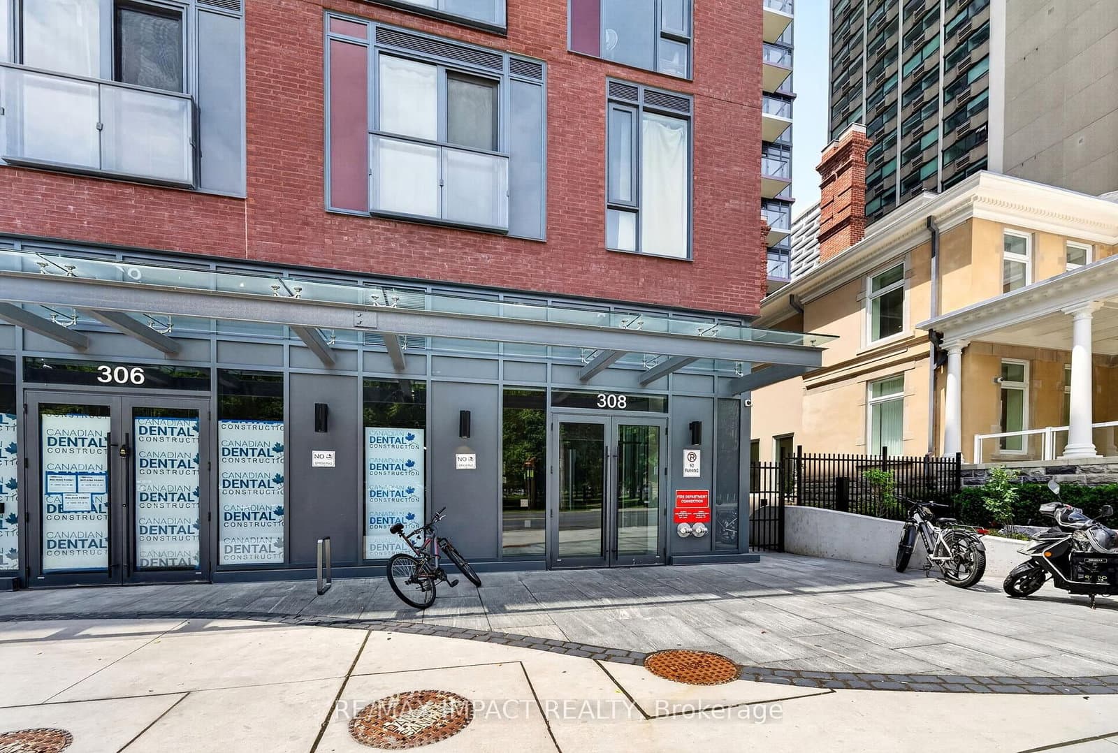 Jarvis Street in Toronto · Church-Yonge Corridor — photo 3