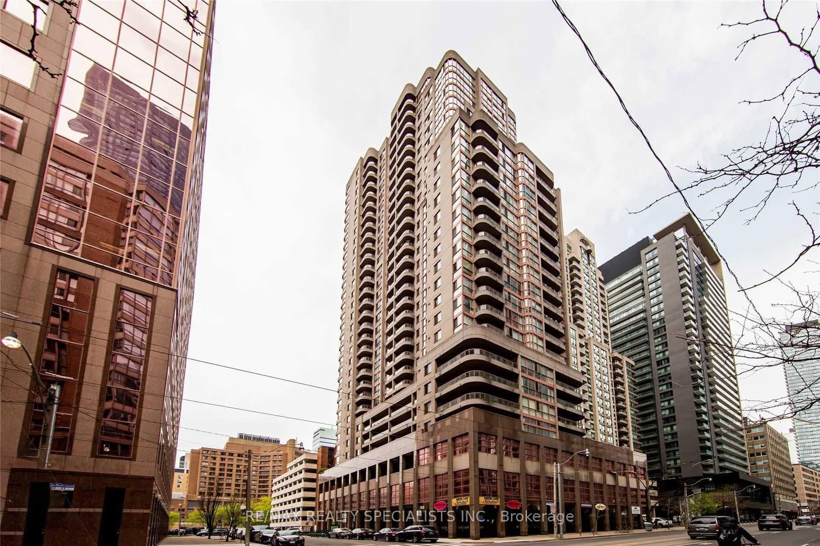 Bay Street in Toronto · Bay Street Corridor — photo 2