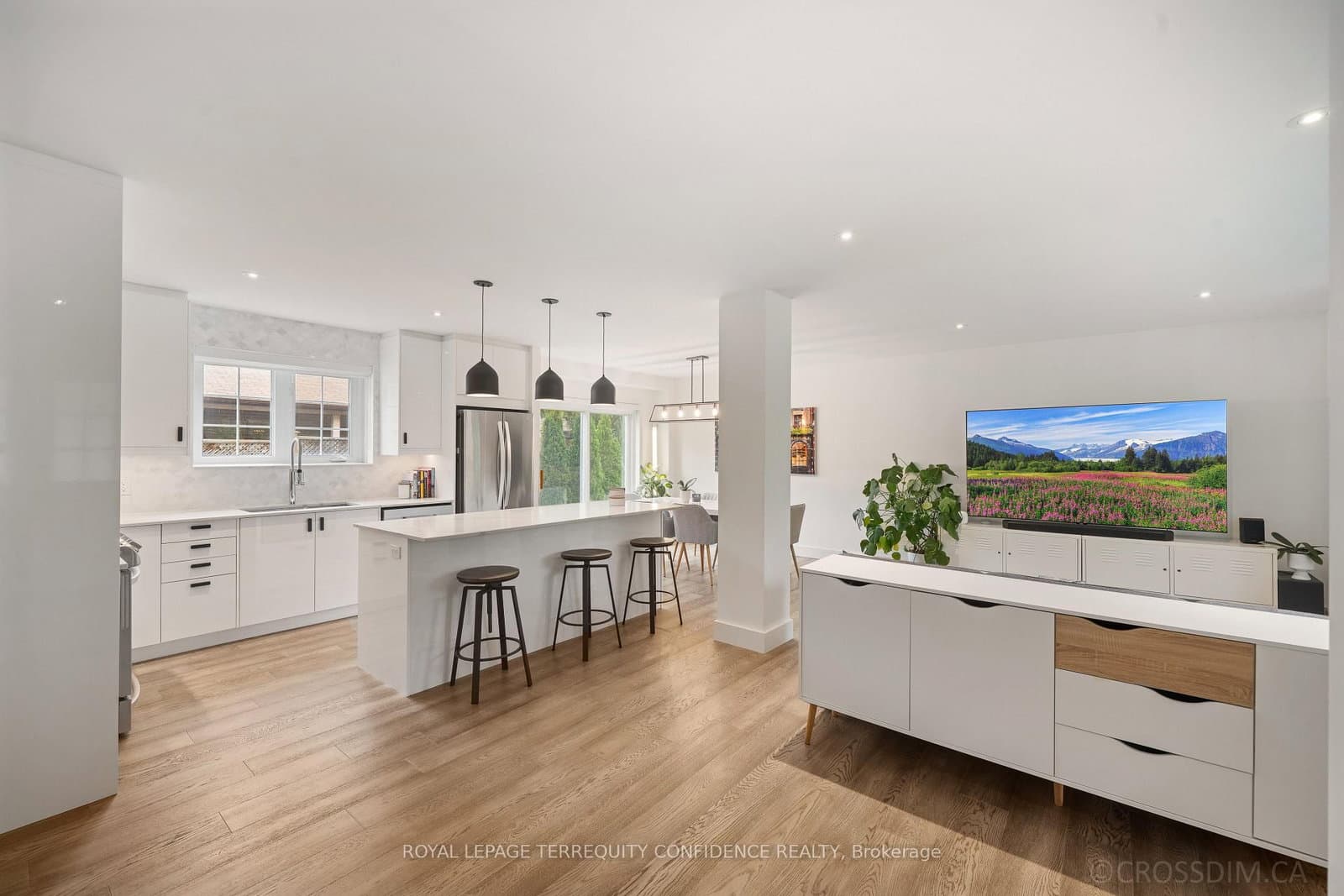 Shippigan Crescent in Toronto · Don Valley Village — photo 3