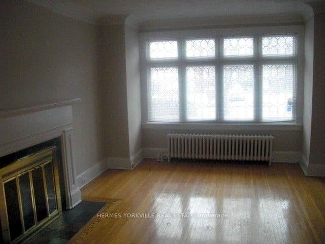 Chiltern Hill Road in Toronto · Humewood-Cedarvale — photo 2