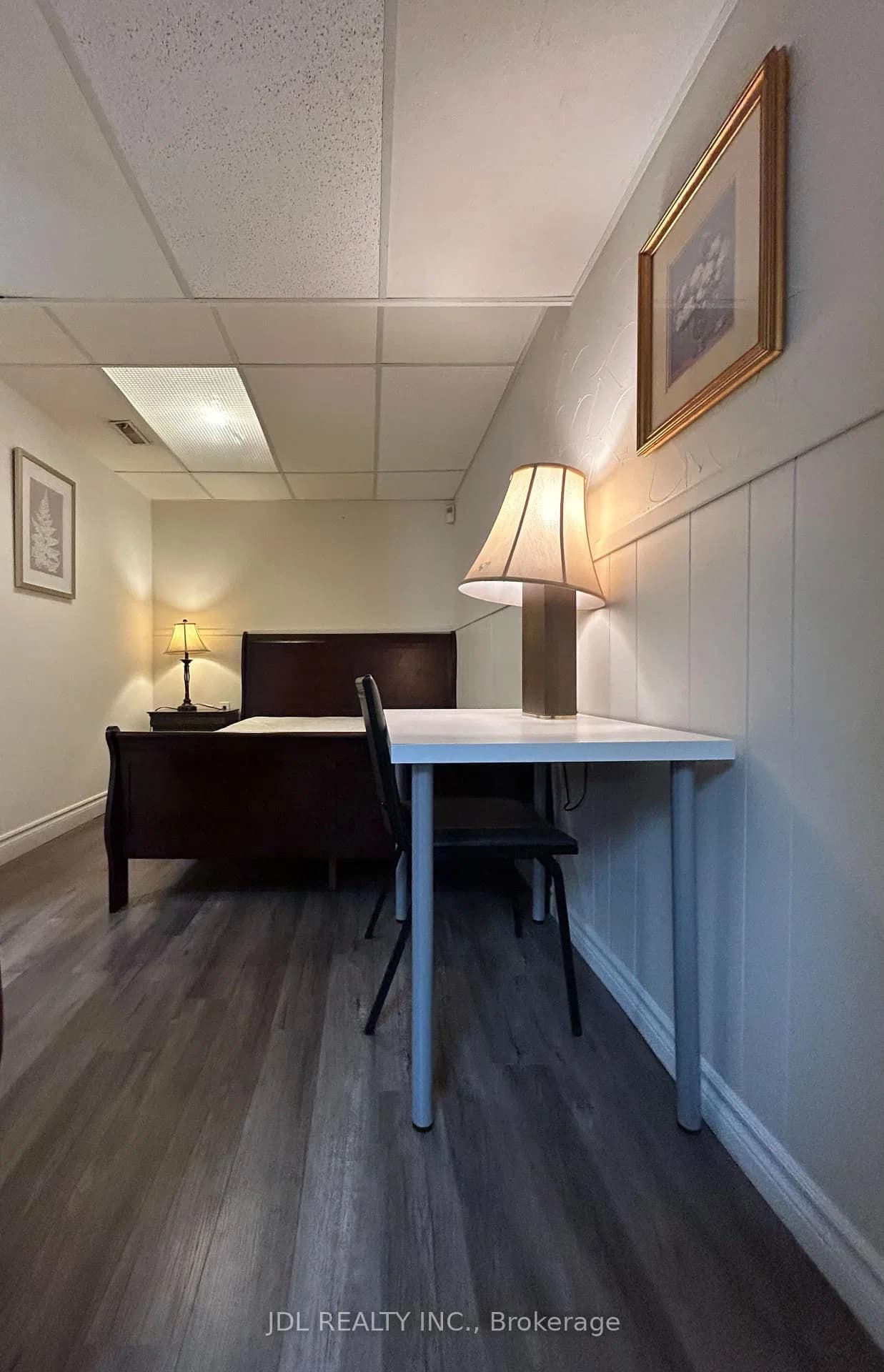 Butterfield Dr Drive Bedroom B Bsmt in Toronto · Parkwoods-Donalda — photo 2
