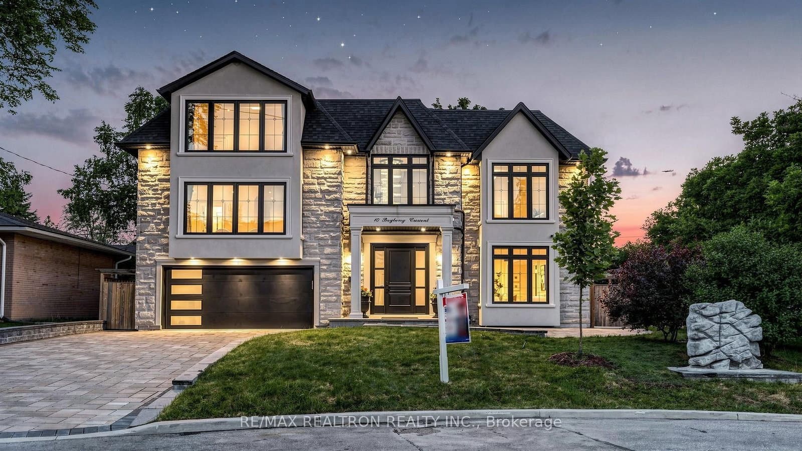 Photo of Bayberry Crescent in Toronto · Bayview Village