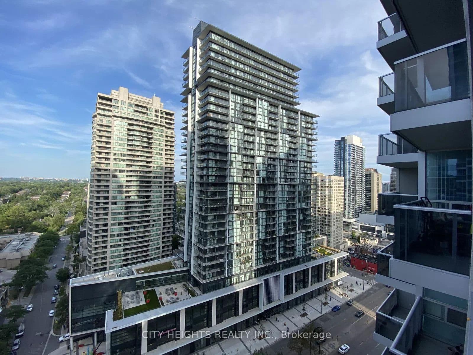 Photo of Yonge Street in Toronto · Lansing-Westgate
