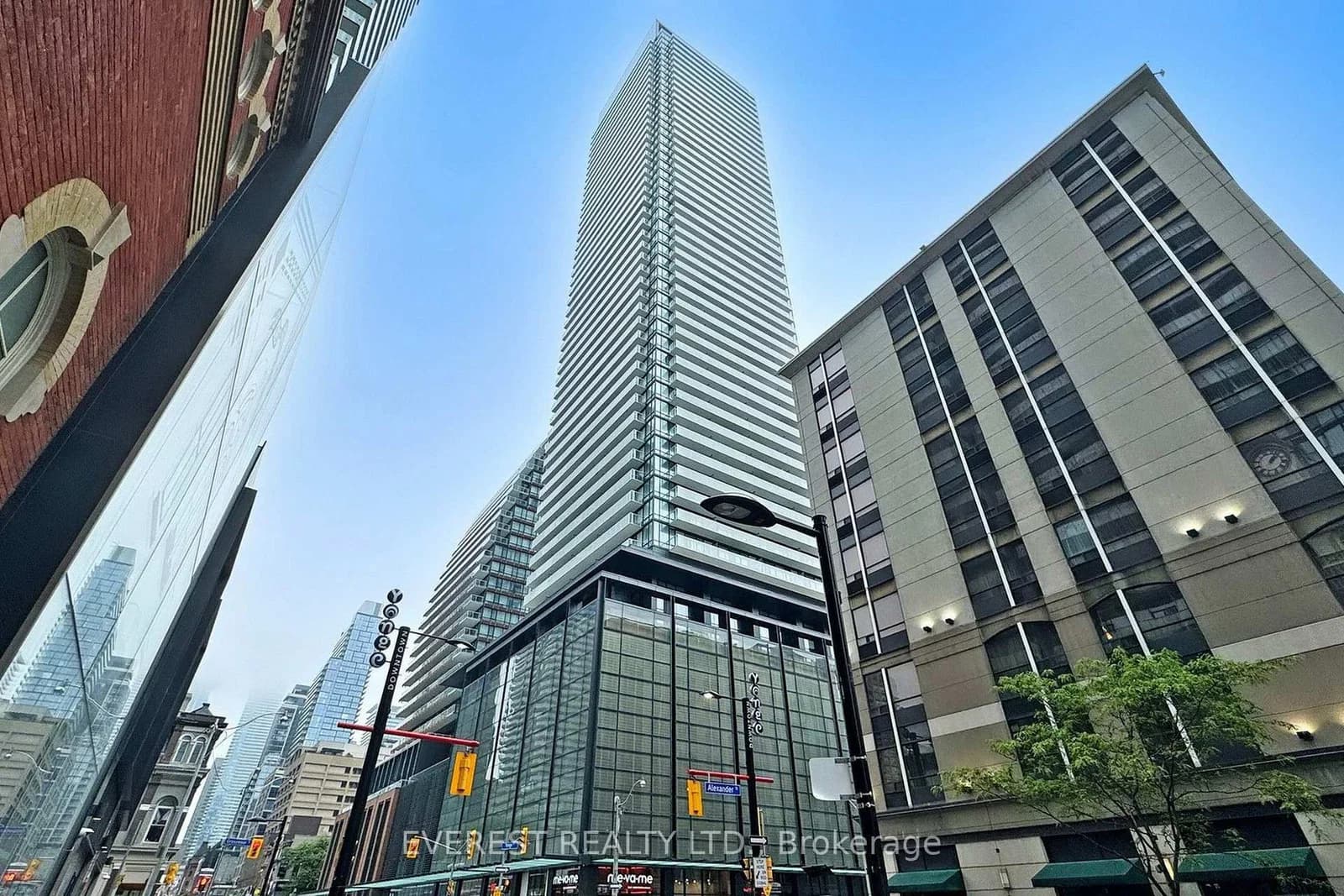 Photo of Yonge Street in Toronto · Church-Yonge Corridor
