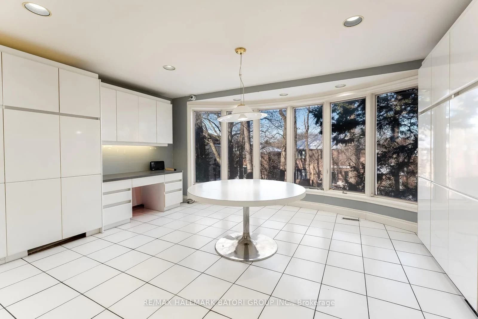 Prue Avenue in Toronto · Englemount-Lawrence — photo 3