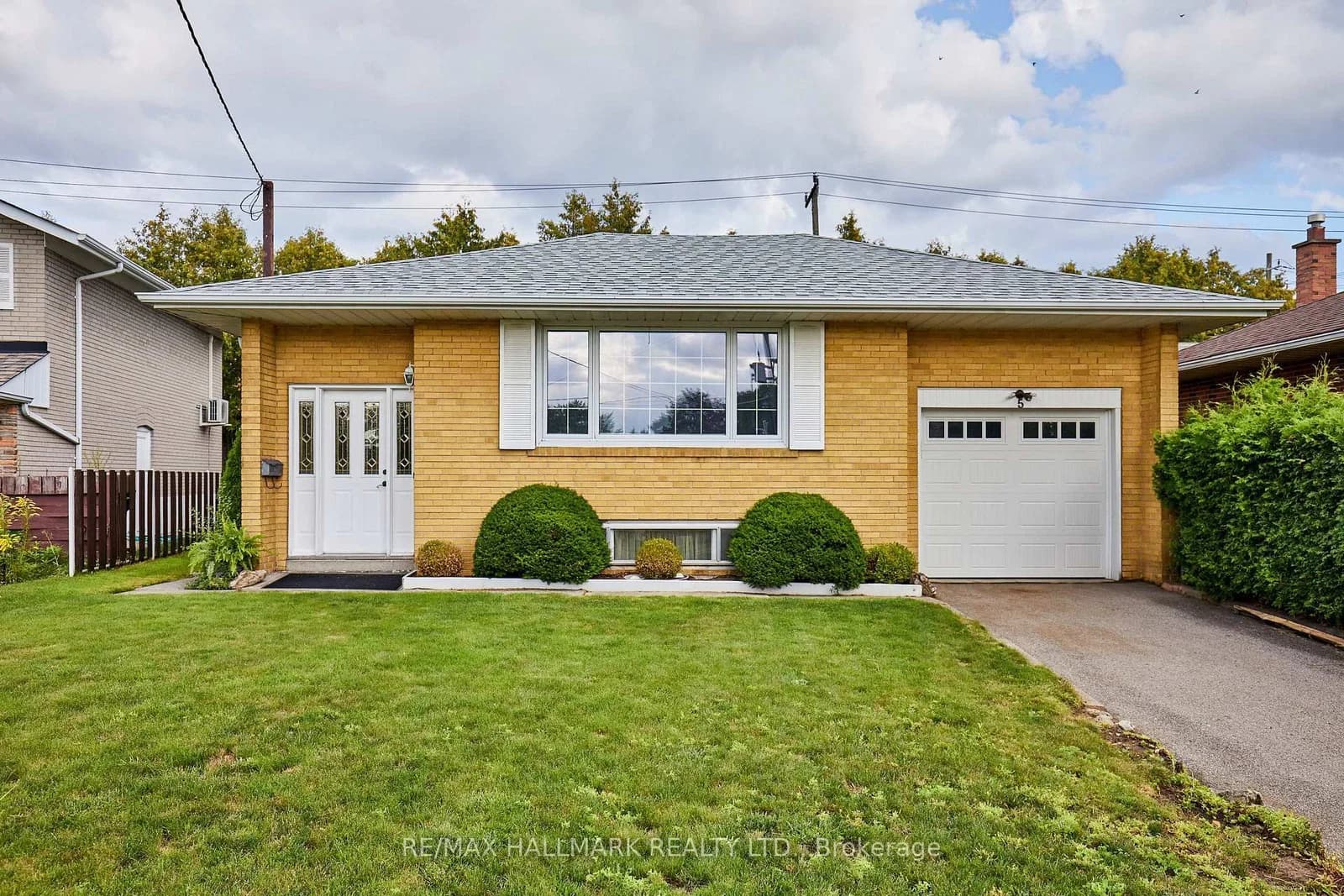 Photo of Mere Court in Toronto · Victoria Village