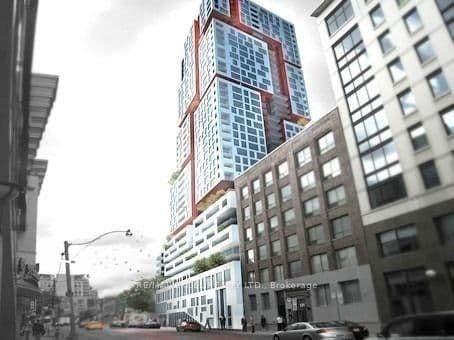 Photo of Richmond Street in Toronto · Waterfront Communities C1