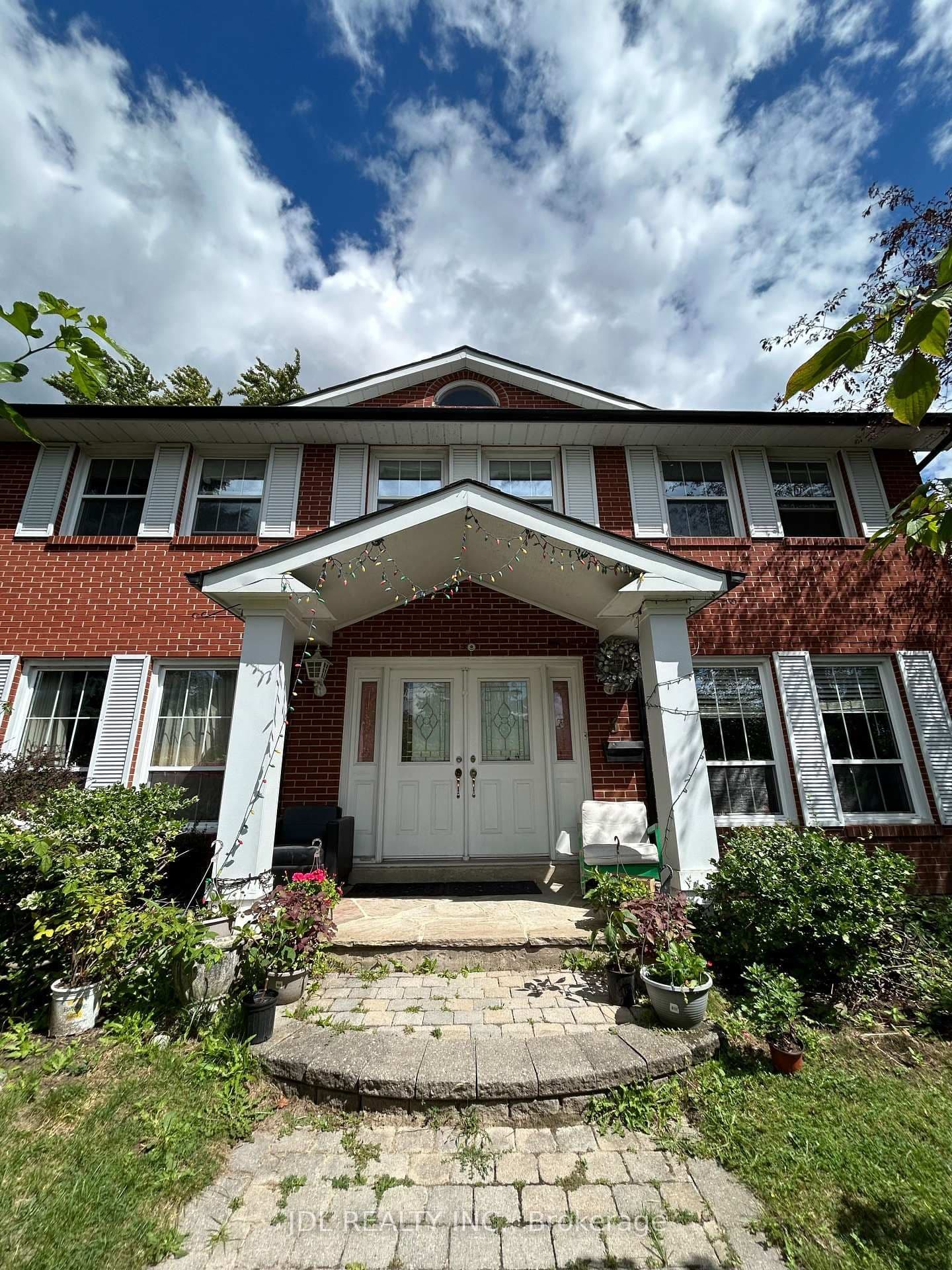 Photo of Butterfield Dr Drive Bedroom B in Toronto · Parkwoods-Donalda