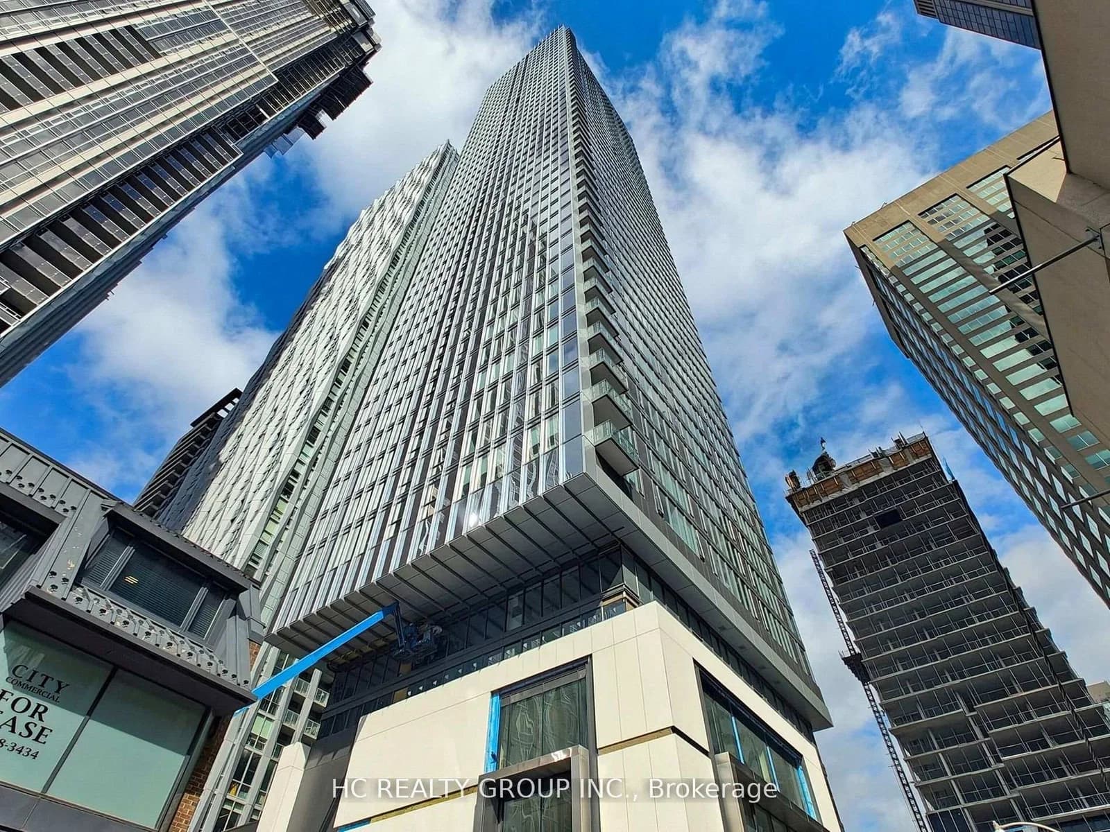 Photo of Cumberland Street in Toronto · Annex