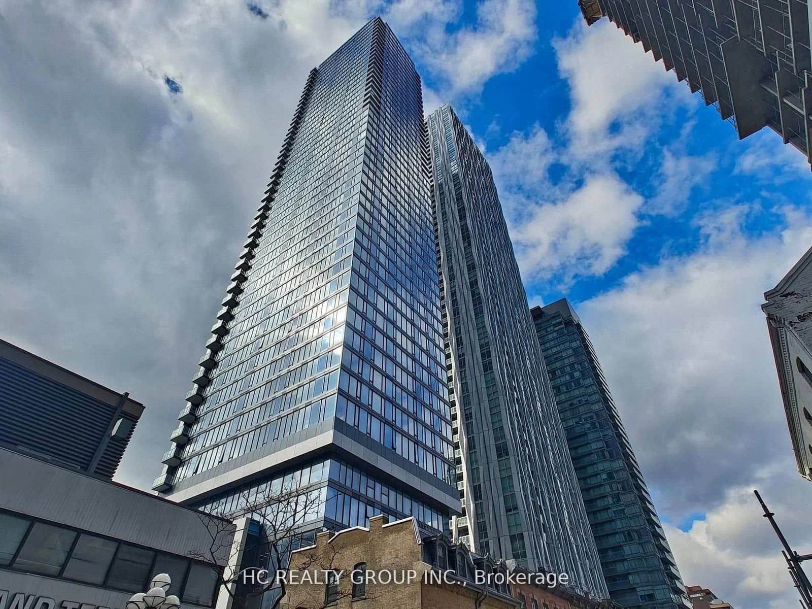 Cumberland Street in Toronto · Annex — photo 2