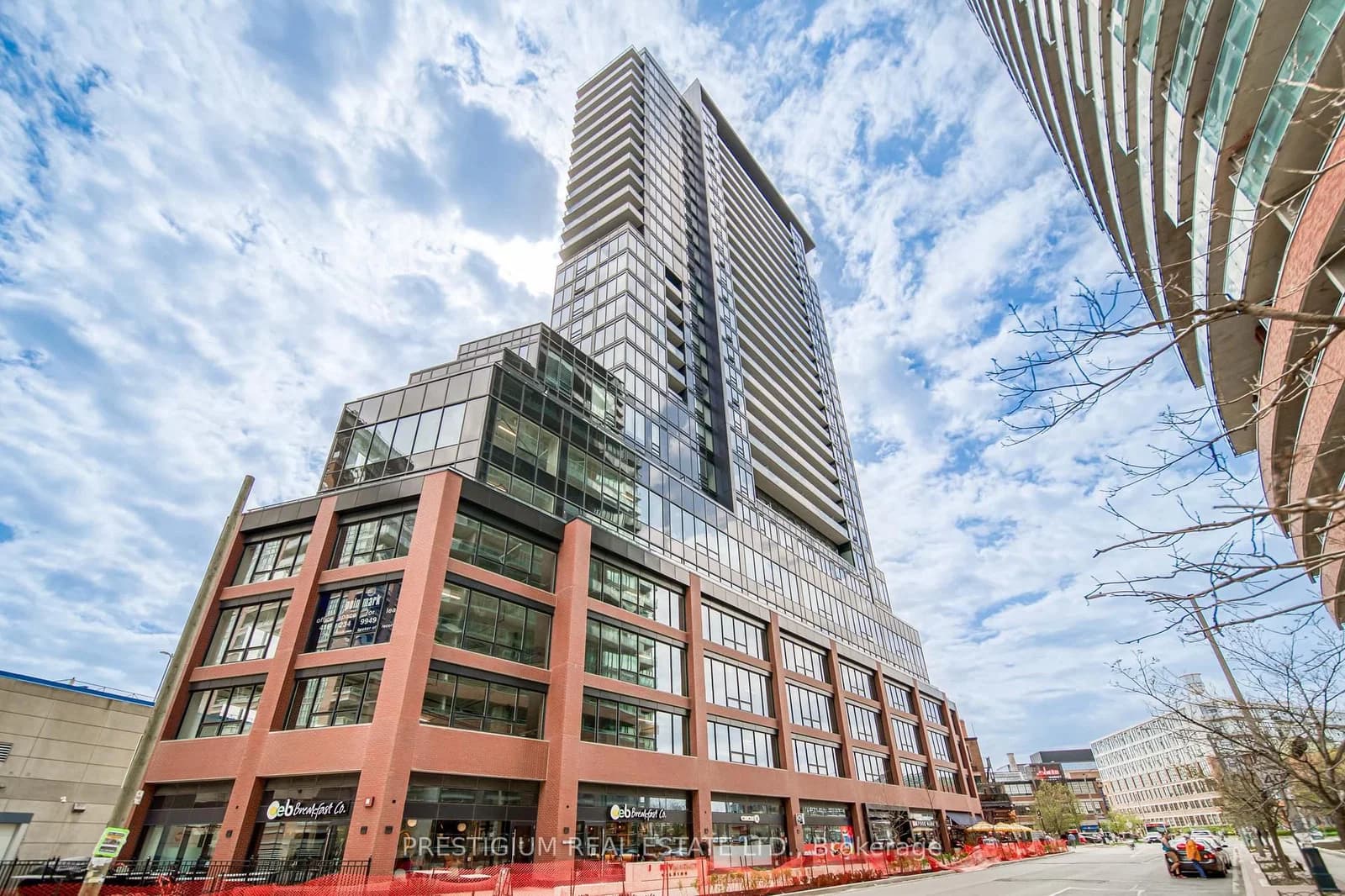 Photo of East Liberty Street in Toronto · Niagara