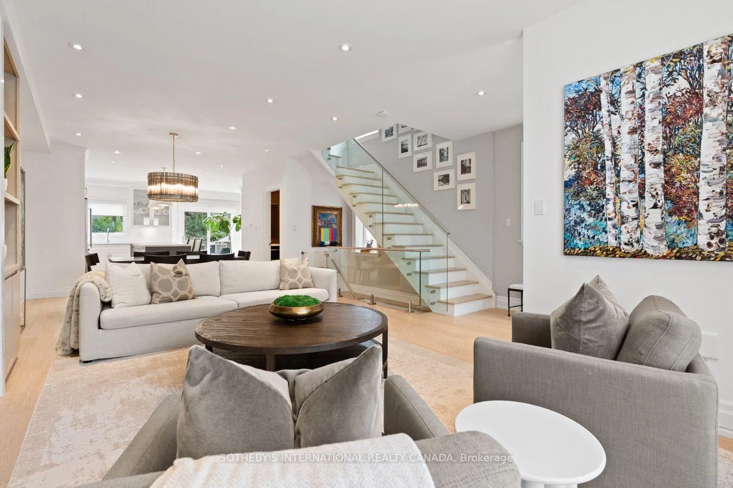 Arlington Avenue in Toronto · Humewood-Cedarvale — photo 2