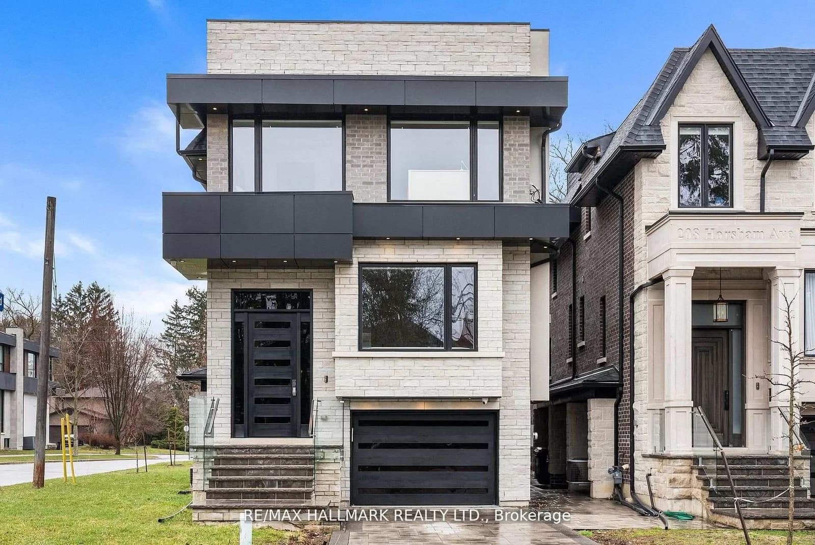 Photo of Horsham Avenue in Toronto · Willowdale West