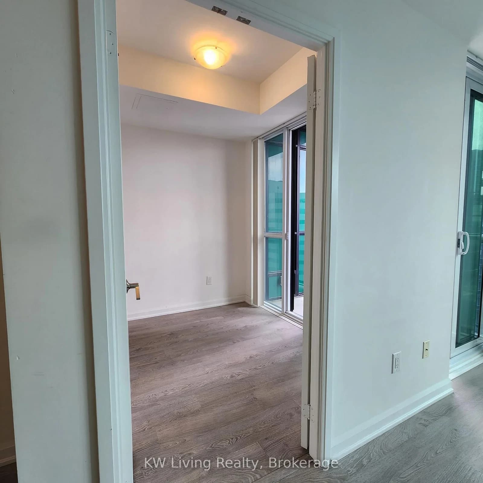 Bogert Avenue in Toronto · Lansing-Westgate — photo 2