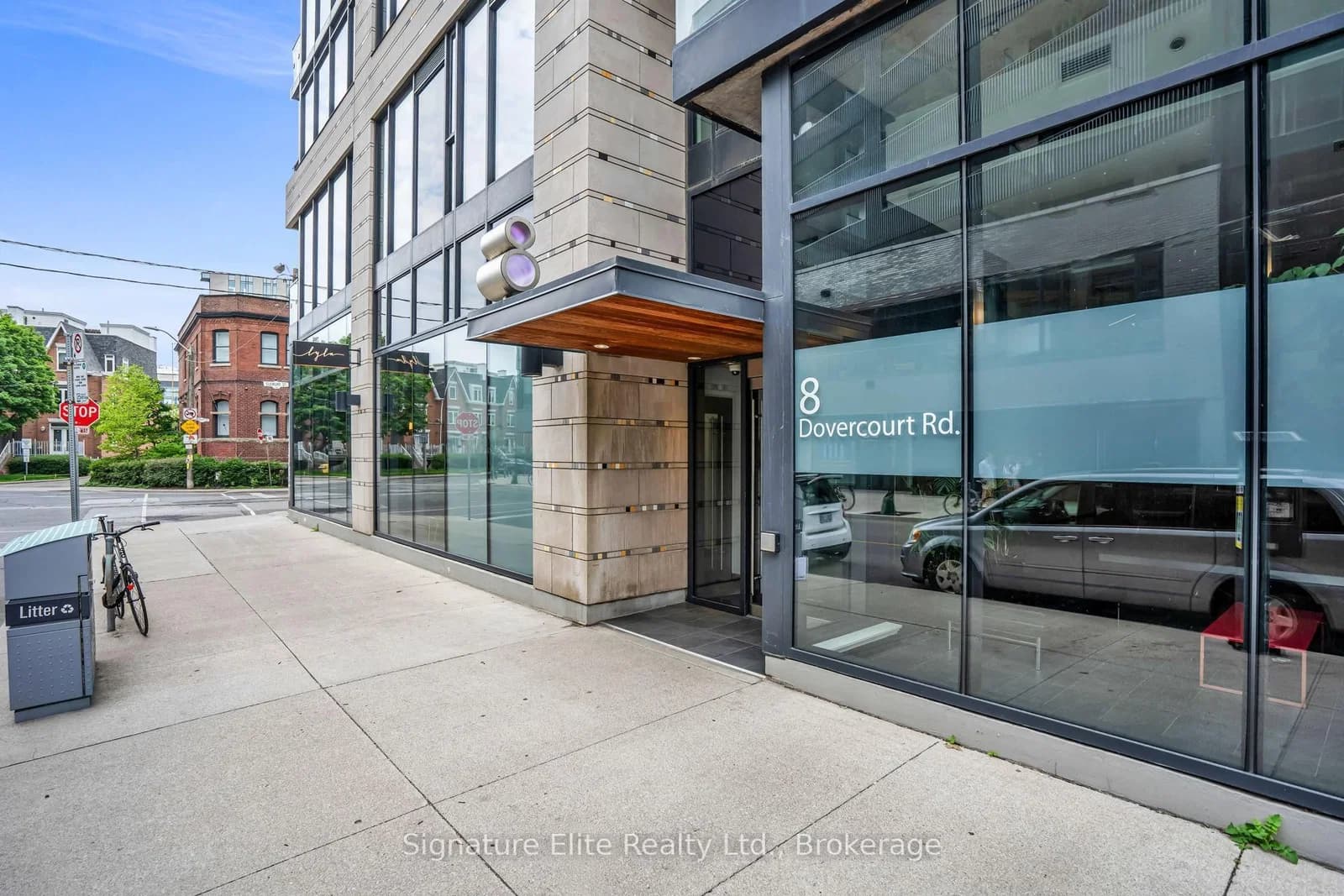Photo of Dovercourt Road in Toronto · Little Portugal