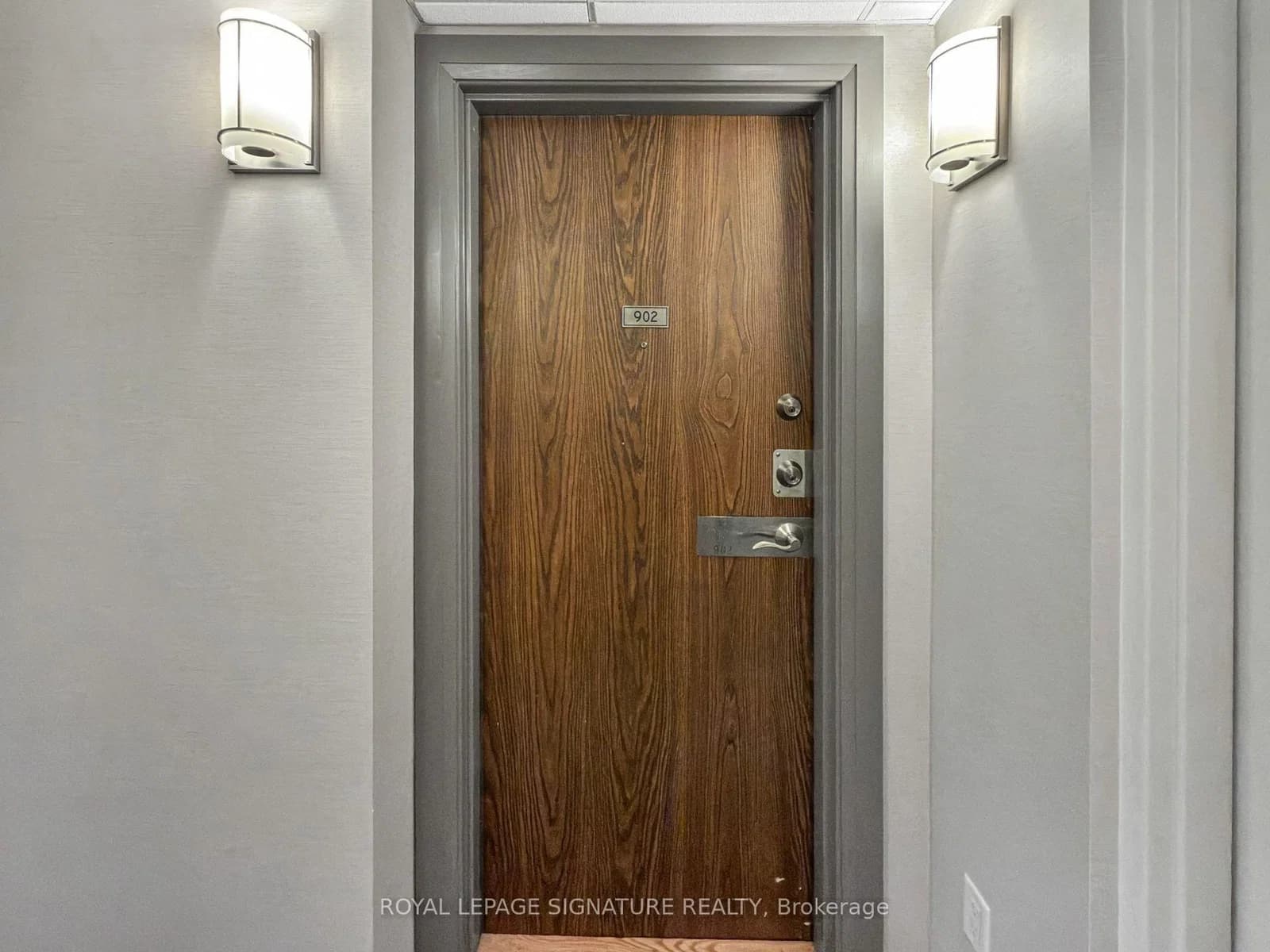 Torresdale Avenue in Toronto · Westminster-Branson — photo 3