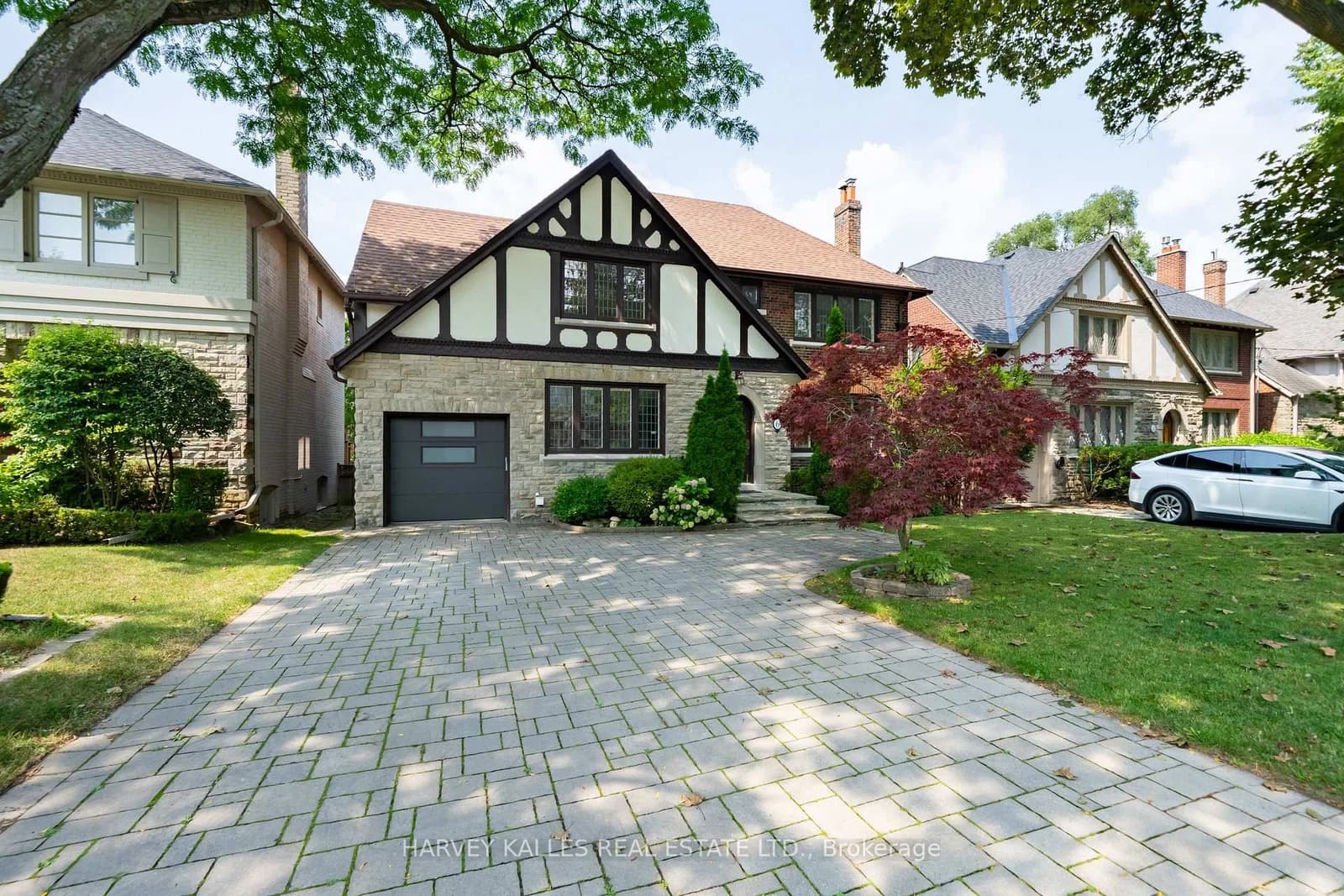 Photo of Browside Avenue in Toronto · Forest Hill South
