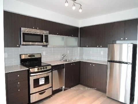 Yorkland Road in Toronto · Henry Farm — photo 3
