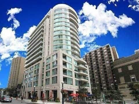 Photo of Scollard Street in Toronto · Annex