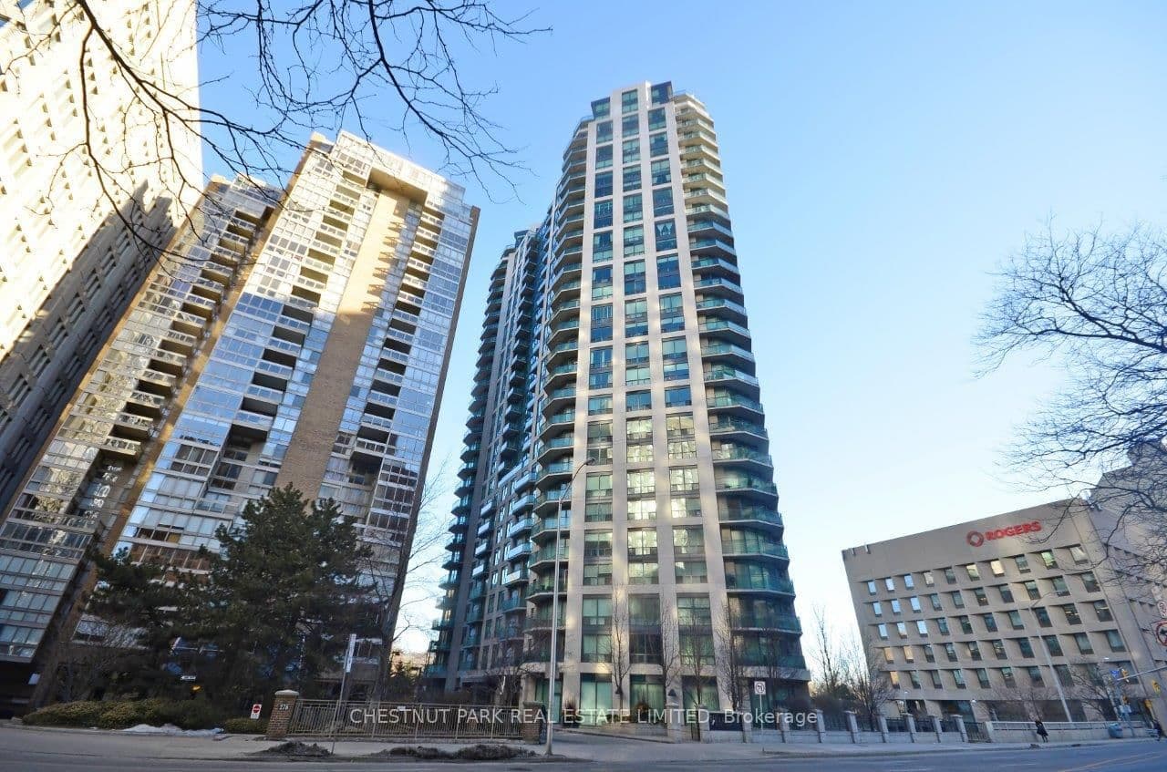 Photo of Bloor Street in Toronto · Rosedale-Moore Park