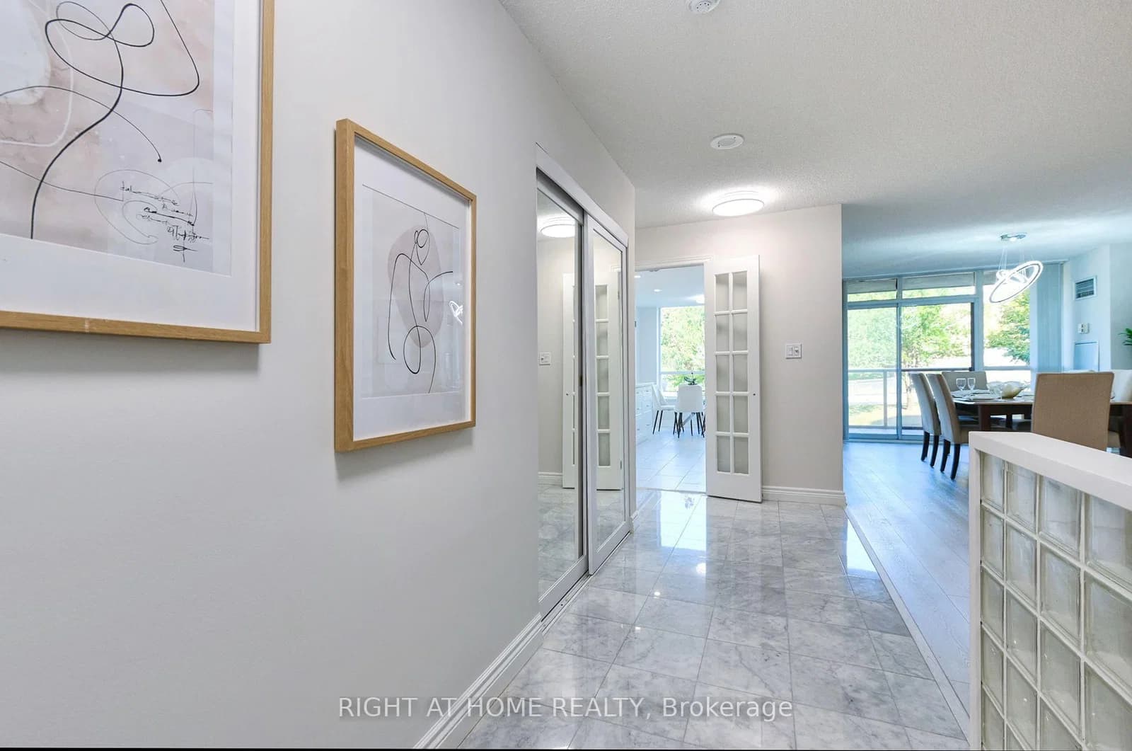 Bayview Avenue in Toronto · Bayview Woods-Steeles — photo 3