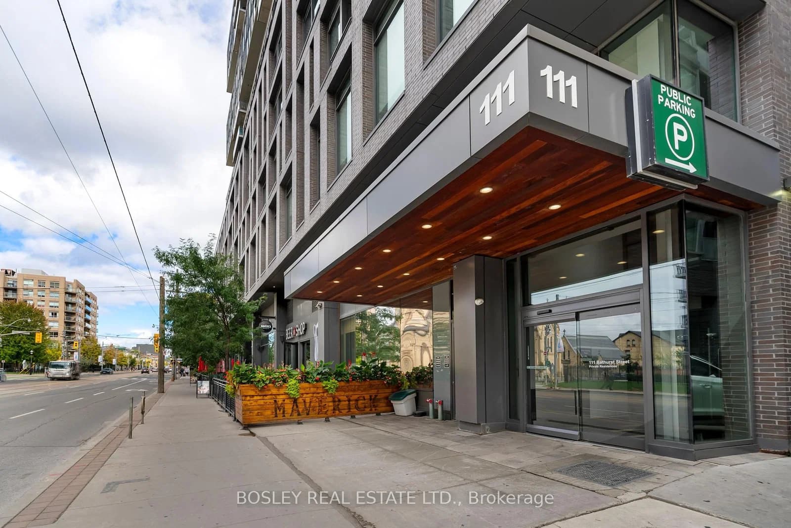 Photo of Bathurst Street in Toronto · Waterfront Communities C1