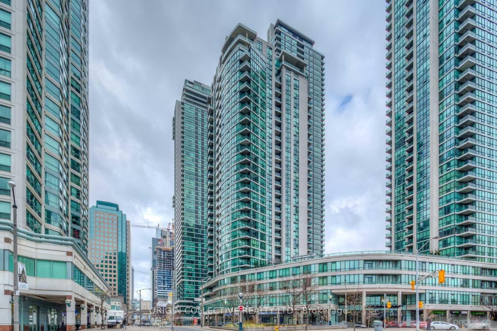 Yonge Street in Toronto · Waterfront Communities C1 — photo 2