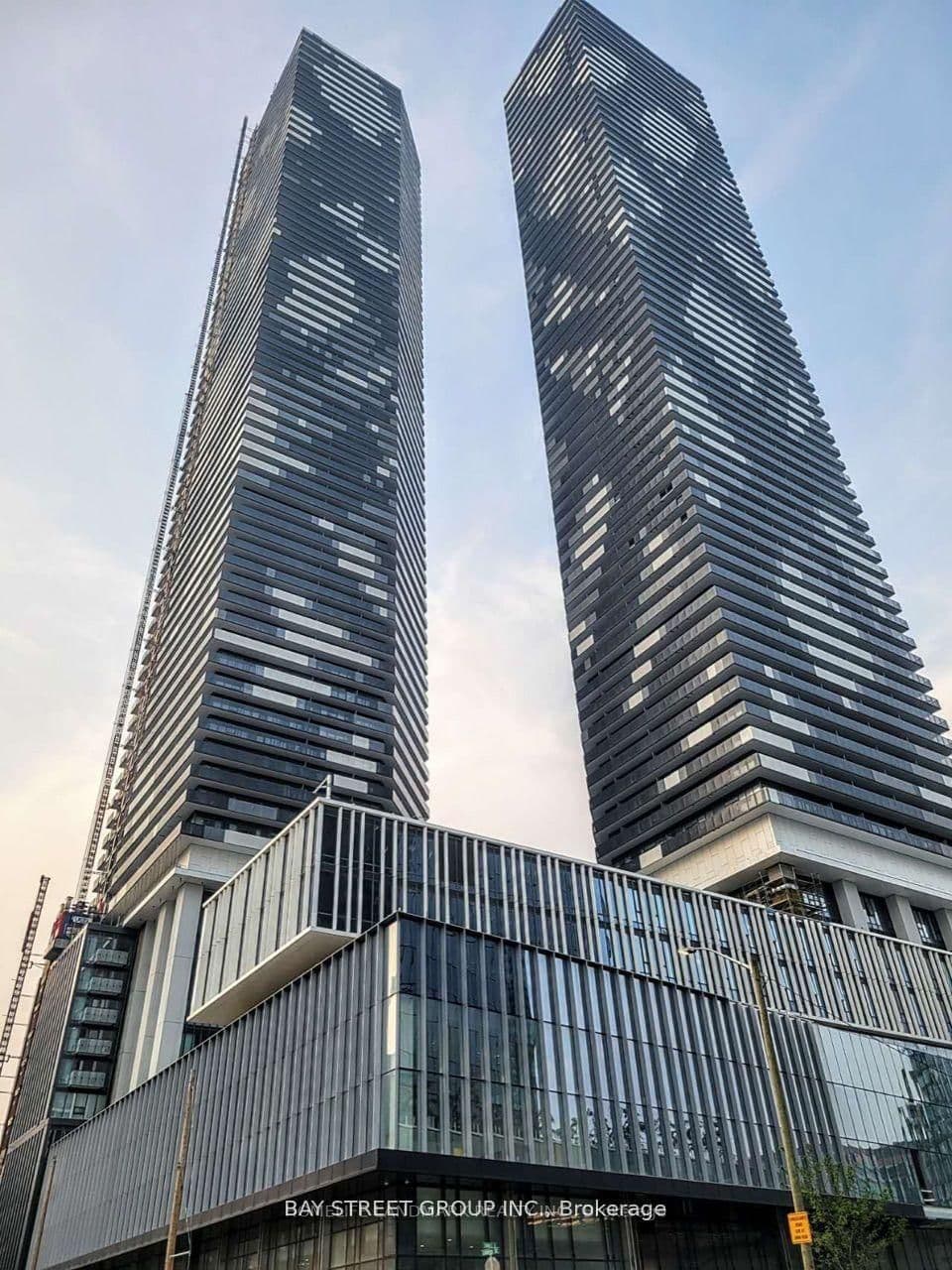 Photo of Downes Street in Toronto · Waterfront Communities C8
