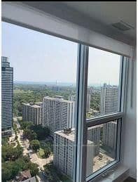 Sherbourne Street in Toronto · North St. James Town — photo 2
