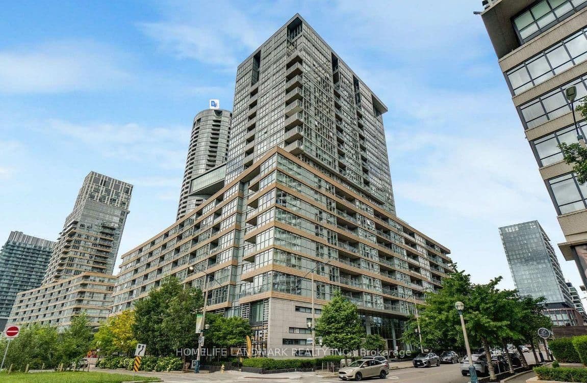Photo of Capreol Court in Toronto · Waterfront Communities C1