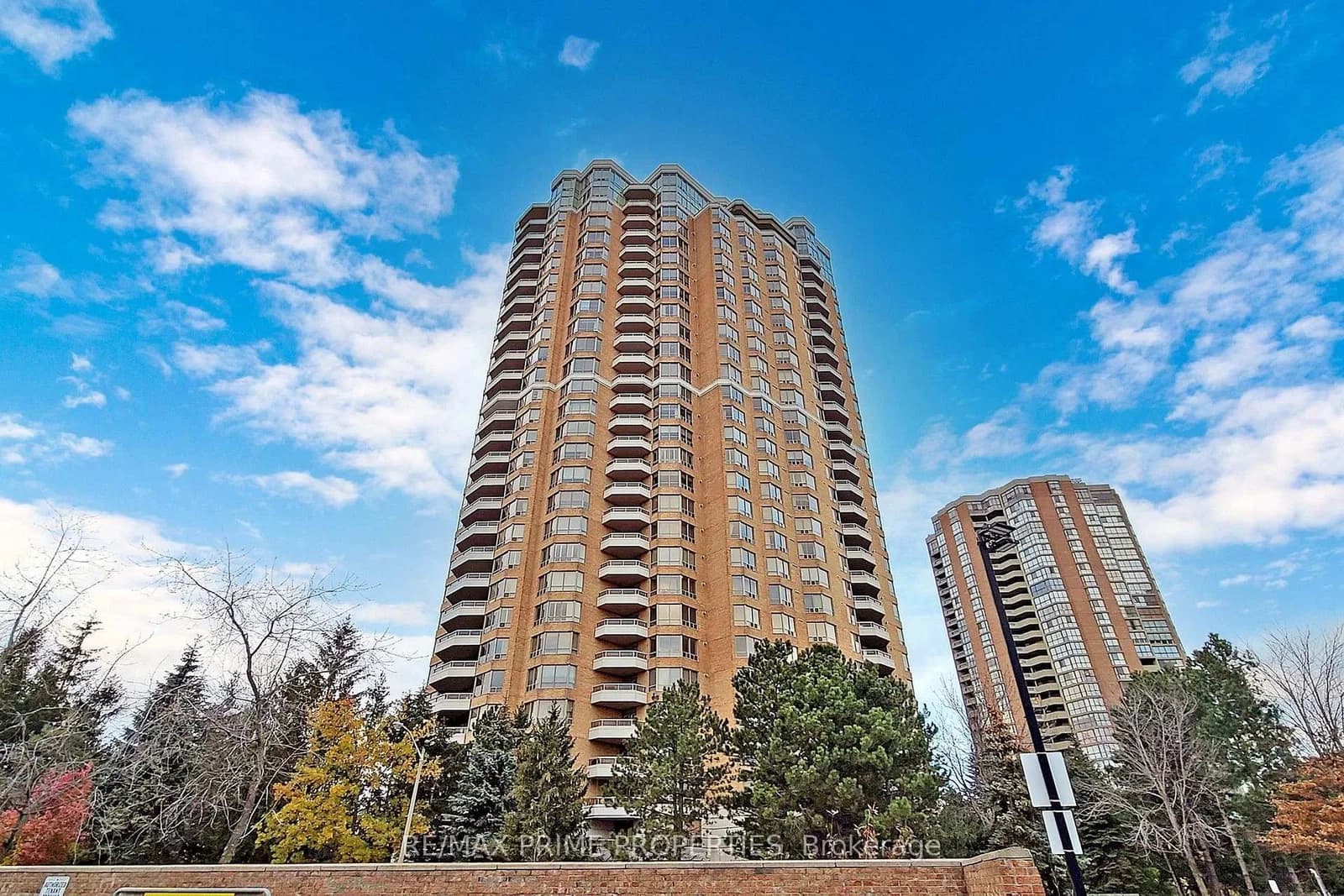 Photo of Skymark Drive in Toronto · Hillcrest Village