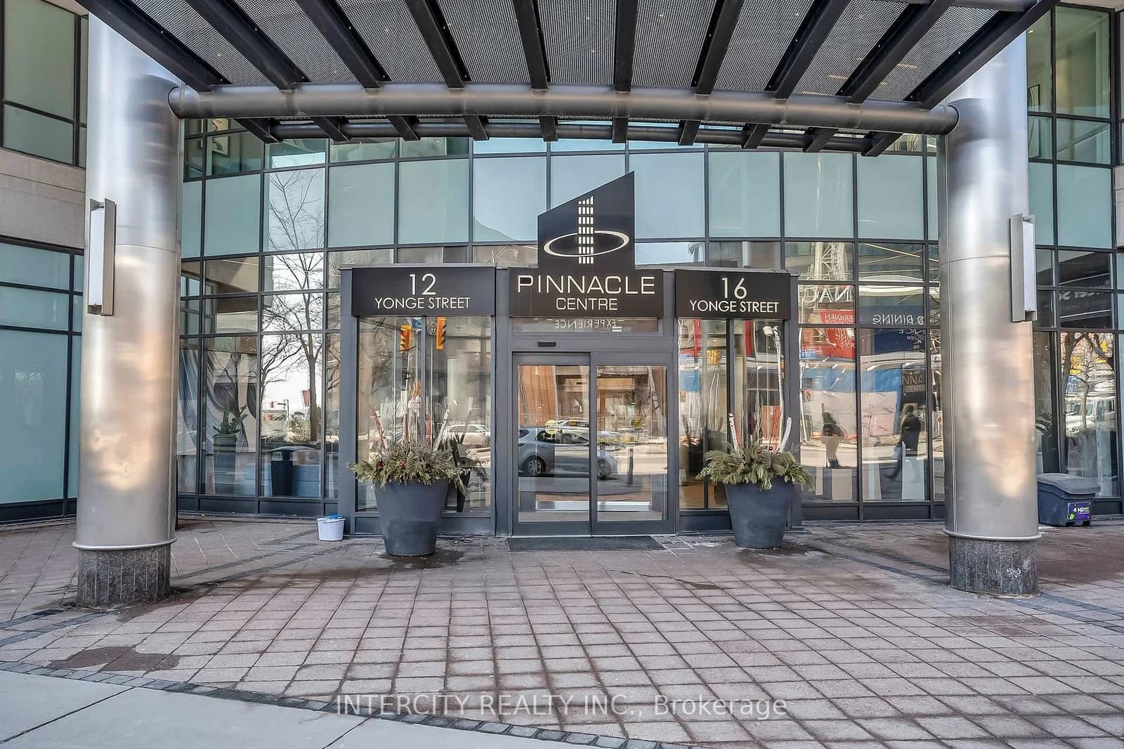 Yonge Street in Toronto · Waterfront Communities C1 — photo 2