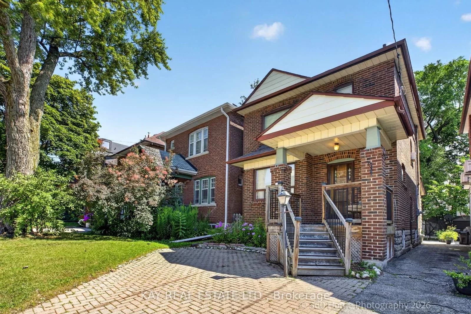 Cherrywood Avenue in Toronto · Humewood-Cedarvale — photo 2