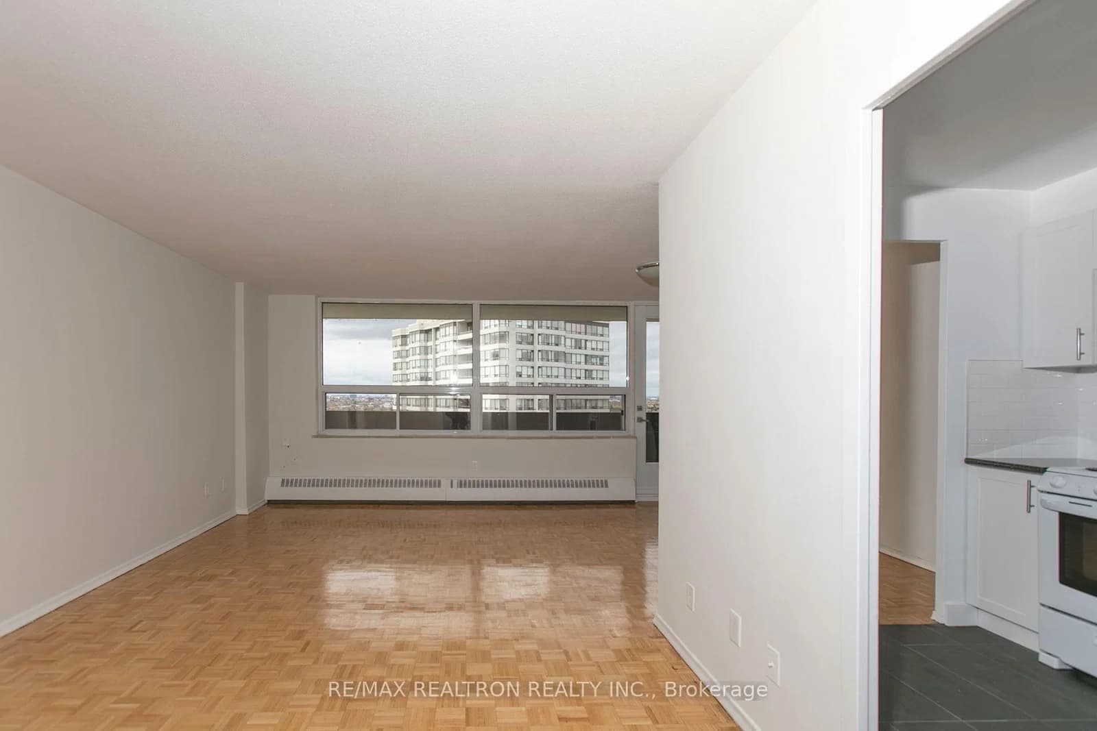 Photo of Bathurst Street in Toronto · Westminster-Branson
