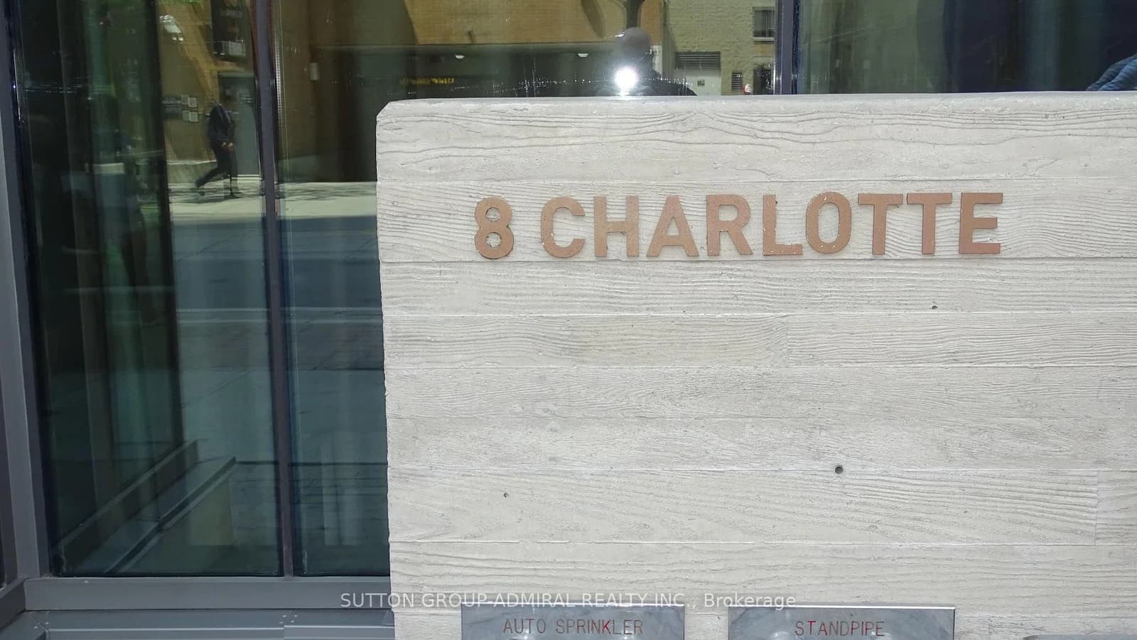 Photo of Charlotte Street in Toronto · Waterfront Communities C1