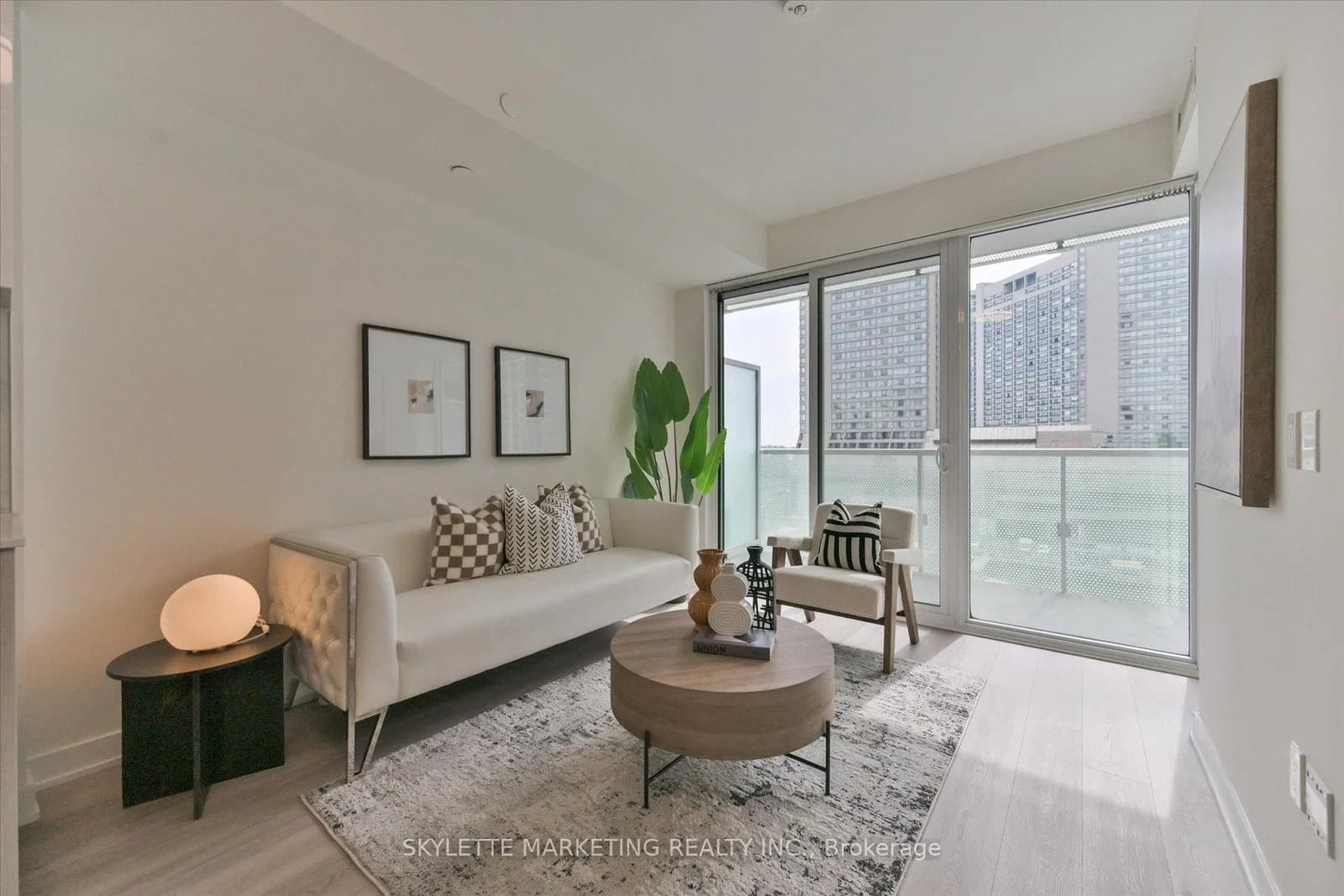 Photo of Queens Quay in Toronto · Waterfront Communities C8