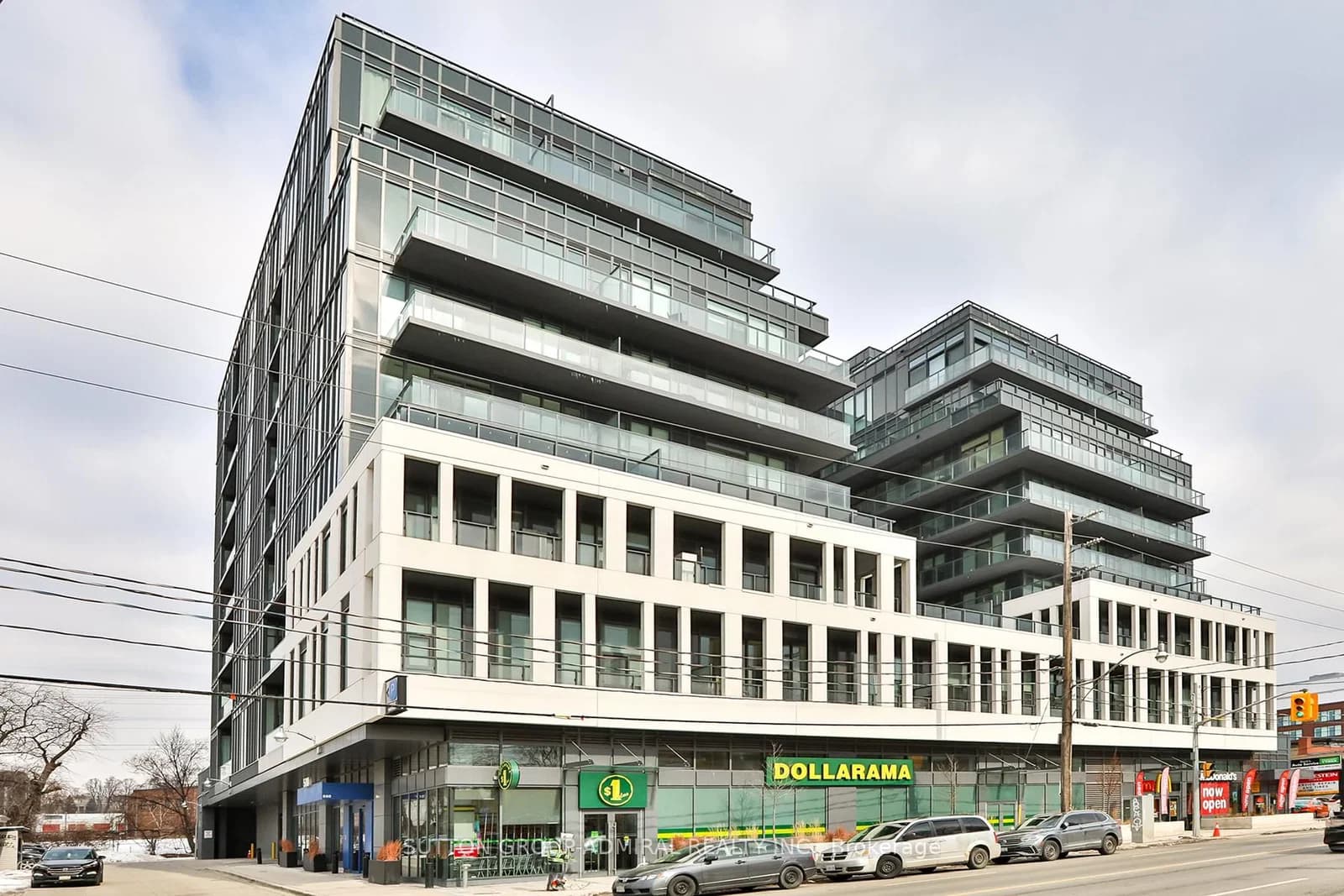 Photo of Dupont Street in Toronto · Annex