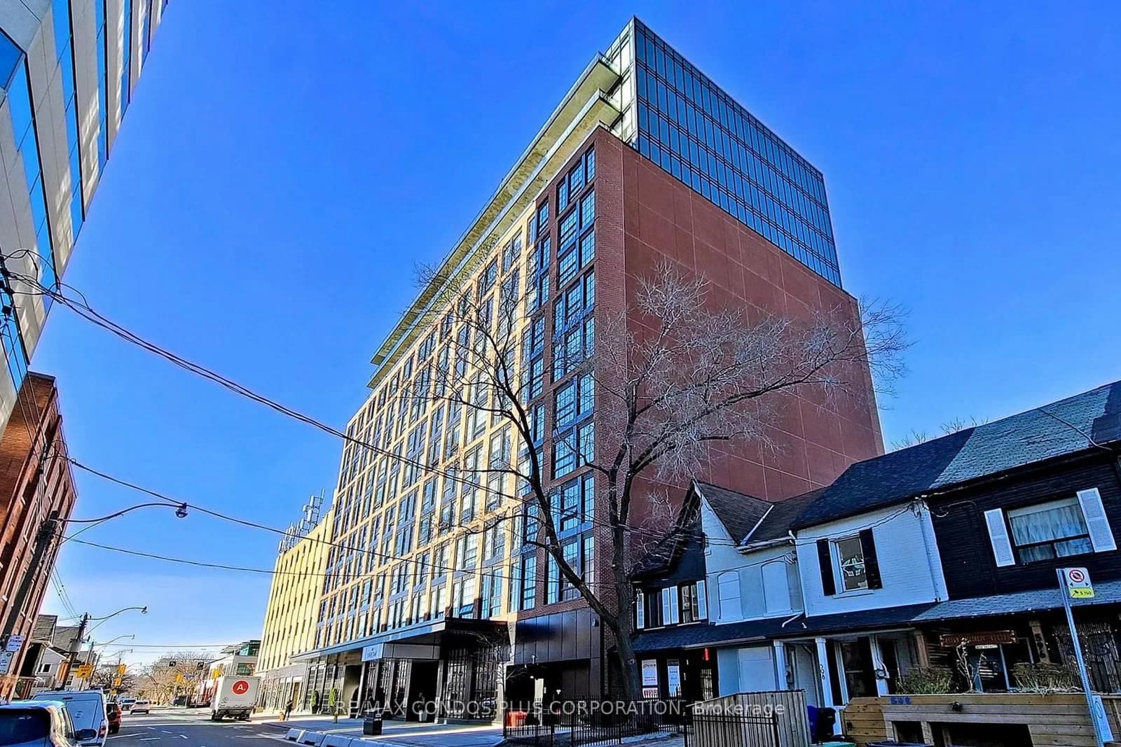 Photo of Richmond Street in Toronto · Waterfront Communities C1